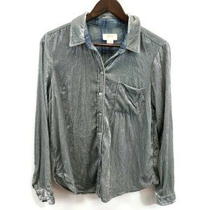 COPY - Anthropologie Maeve Women’s Light Green Velvet Button Up Size 4